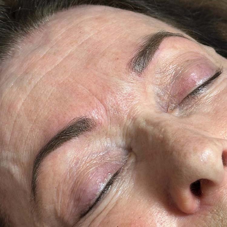 Micropigmentation eyebrows Bath